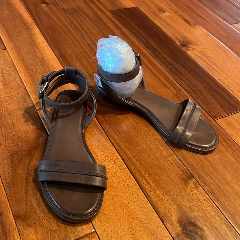 Frye leather sandals that buckle around the ankle.  Gray, size 8.